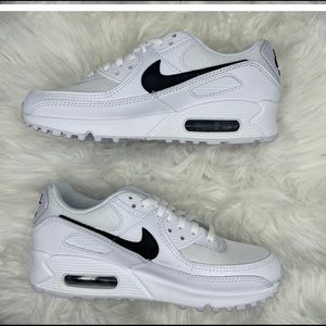 Black and White Nike Air force Max 90s
